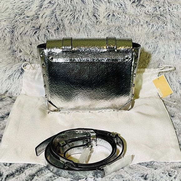 NWOT - MICHAEL KORS MANHATTAN SMALL SILVER CRACKLE LEATHER CROSSBODY(30T9TNCM1L) - Picture 3 of 9